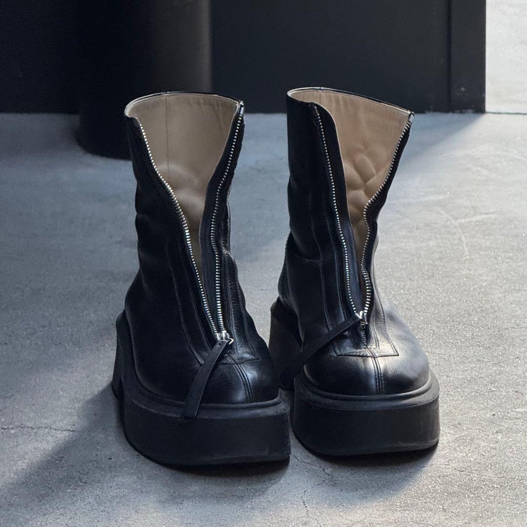 THE ROW フロントジップレザーブーツ