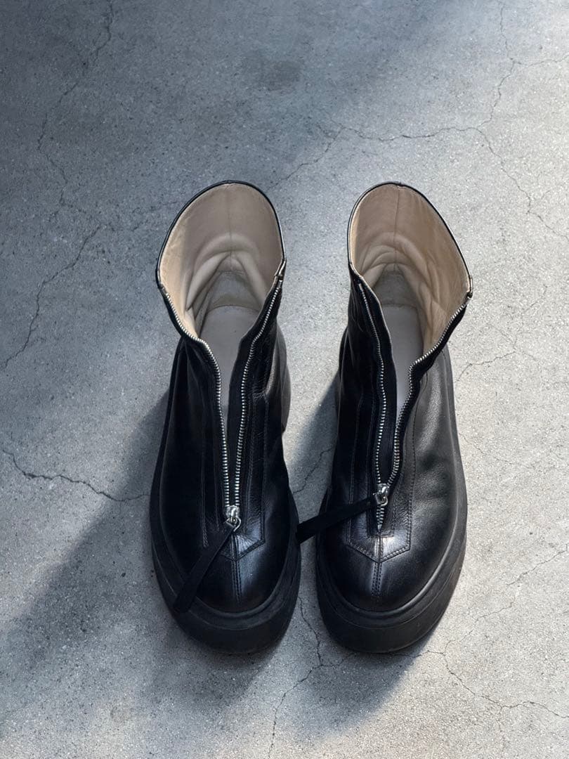 THE ROW フロントジップレザーブーツ