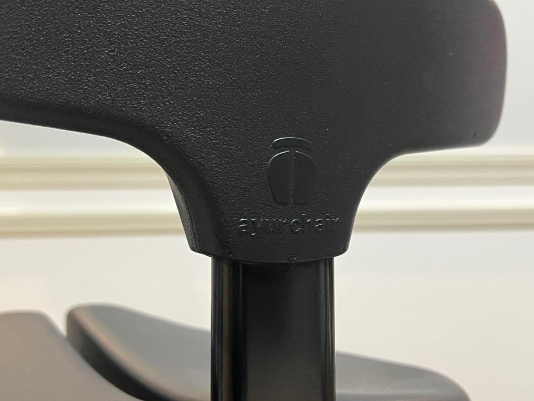 未使用! アーユル・チェア オクトパス ブラック キャスタータイプ
