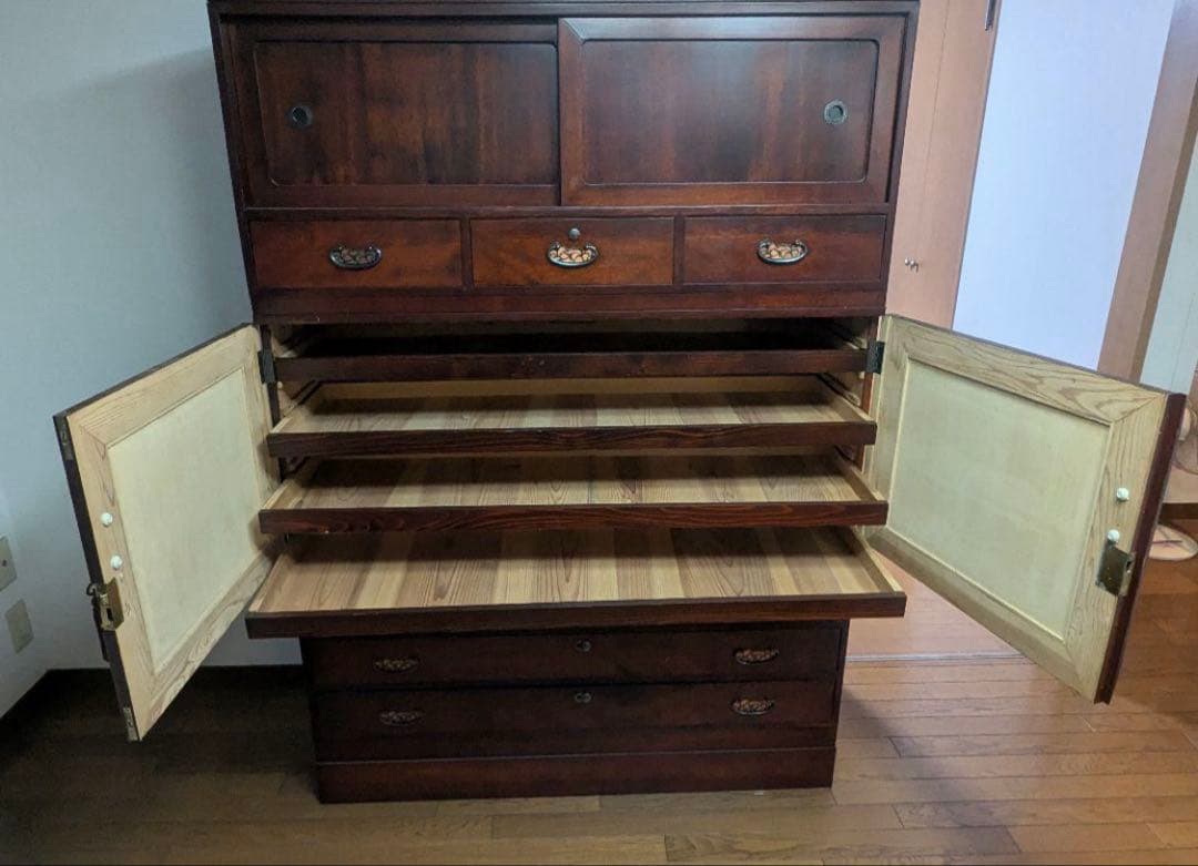 昭和　和ダンス　木製　(送料込み価格)