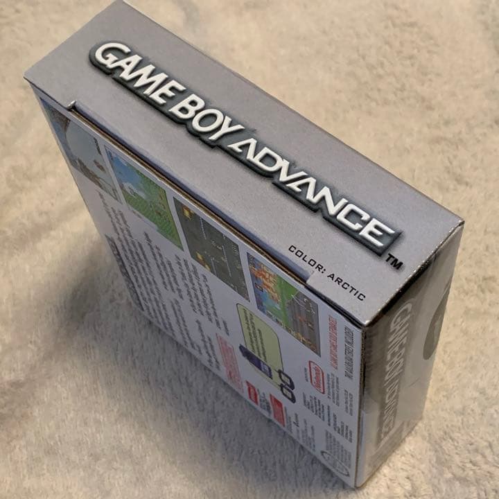 ゲームボーイアドバンス　新品　海外　英語版　本体　ニンテンドー　ヴィンテージ