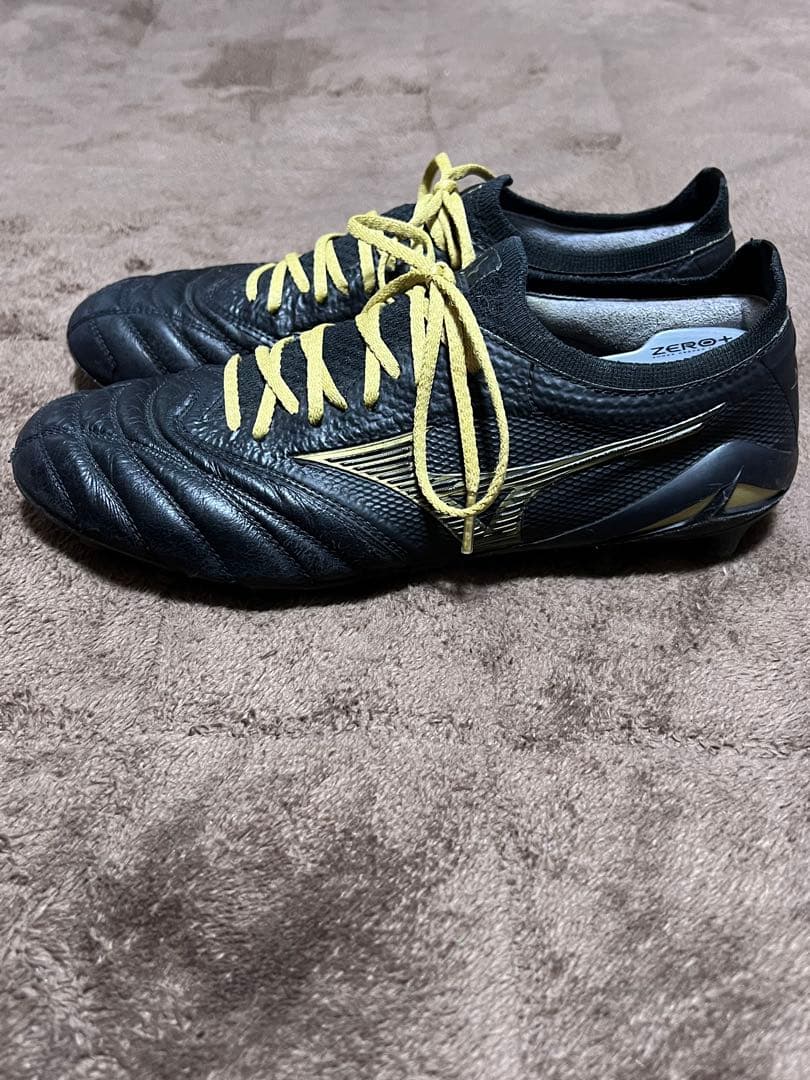 【限定カラー‼️】ミズノ モレリアネオ4βジャパン 黒×金 25.5