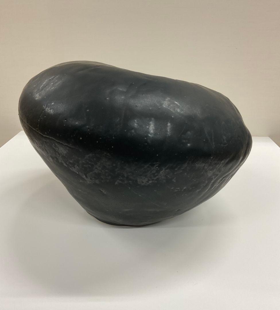 黒い壺　陶芸作品(観葉植物、盆栽、インテリアなど)