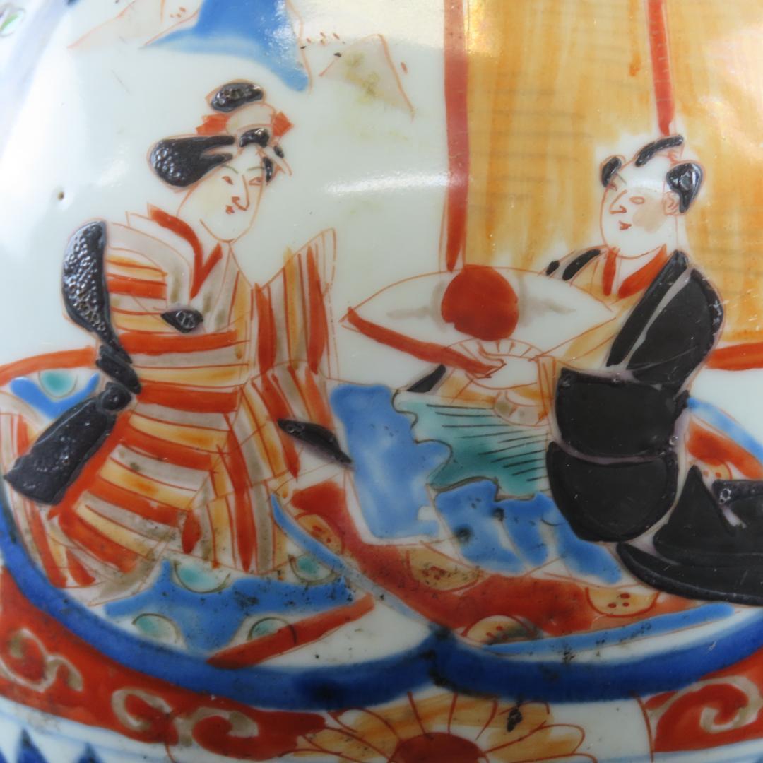 142 古伊万里 色絵 風俗図 花瓶 高さ27cm 再春亭新屋好銘 江戸時代
