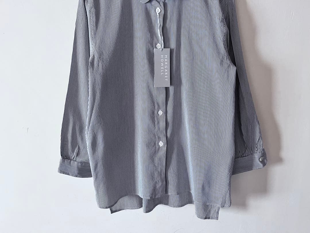 新品タグ付 マーガレットハウエル コットンシルク丸襟ストライプシャツ 3.4万