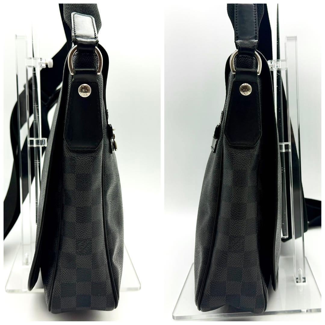 【極上品】ルイヴィトン ダミエグラフィット ダニエルMM ショルダーバッグ 黒