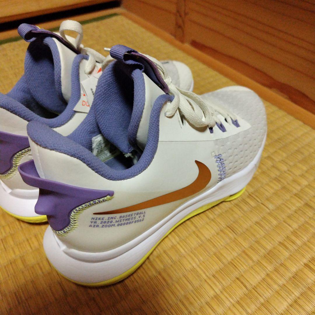 富樫勇樹選手サイン入りバスケットシューズ