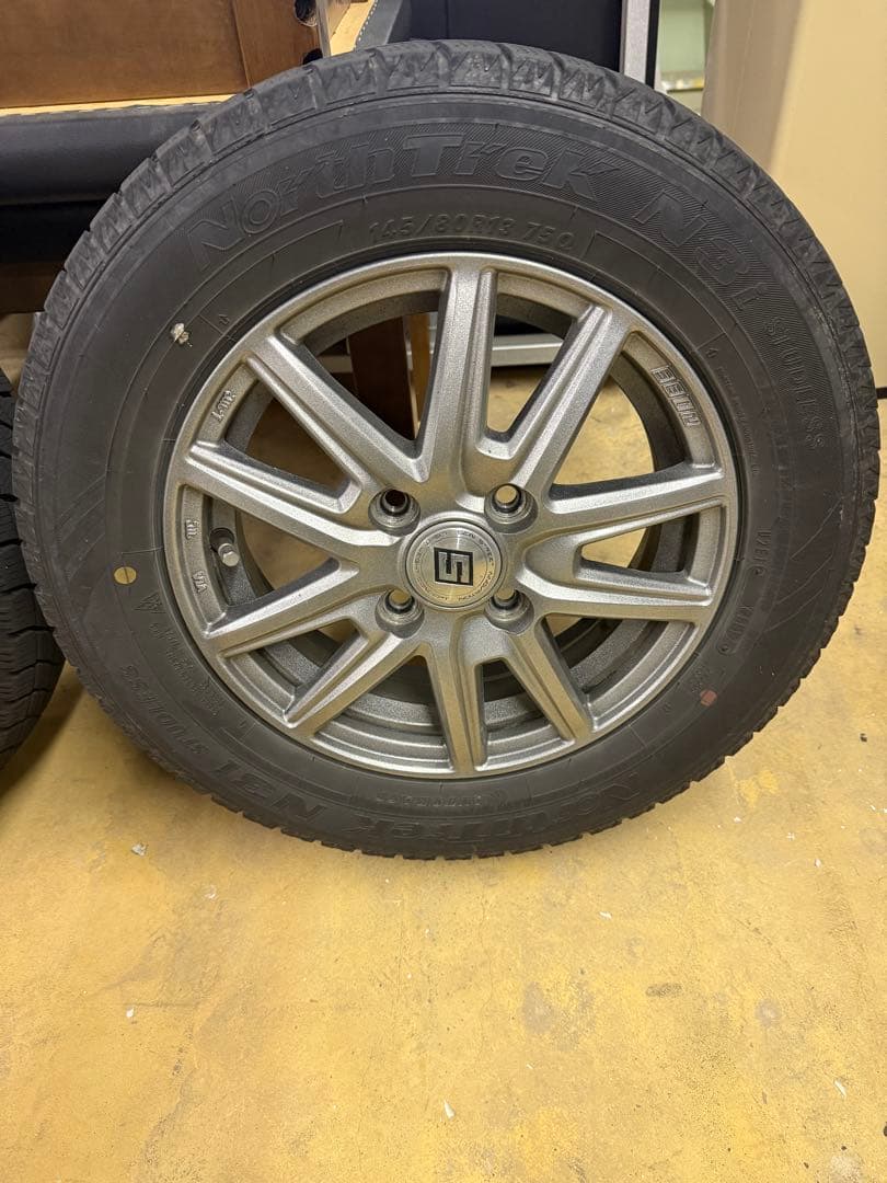 145/80/R13 スタッドレスタイヤ ラパン