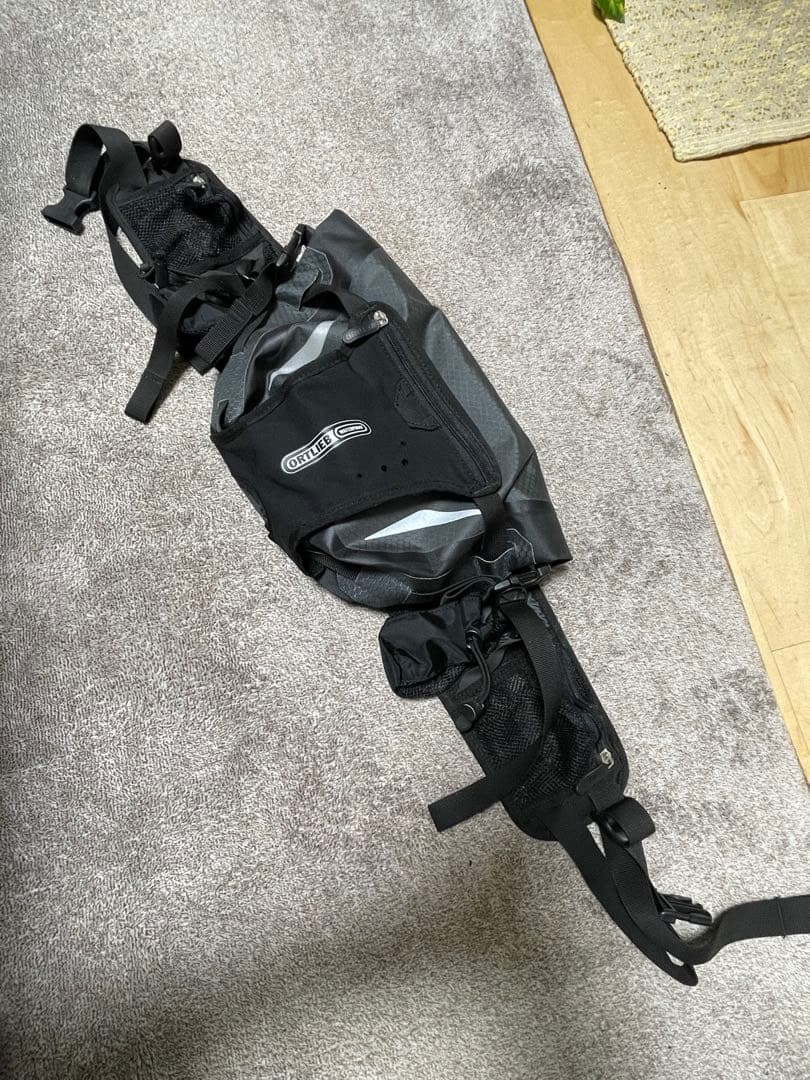 ORTLIEB ヒップパック2防水 ブラック/グレー