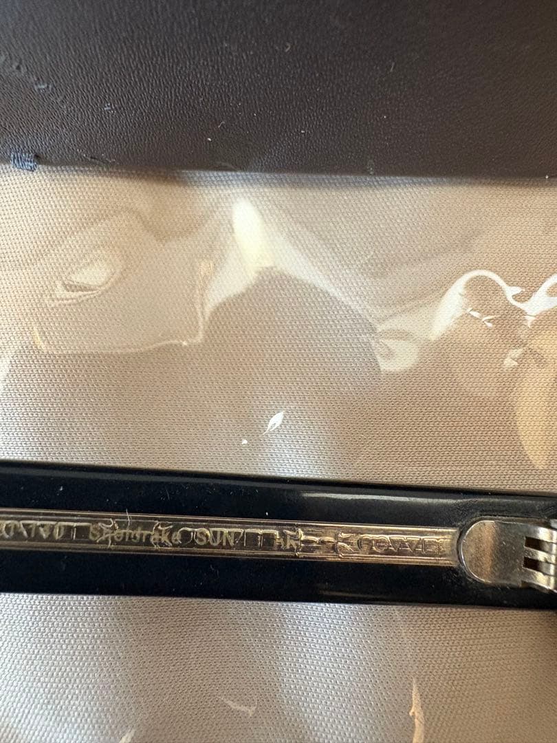 Oliver Peoples ブラックサングラス