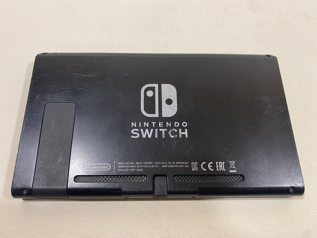 ニンテンドーswitch 本体のみ　2019年製