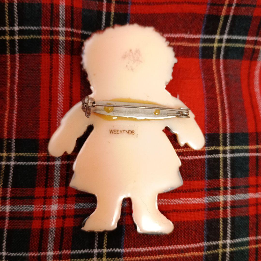 ウィークエンズ ブローチ