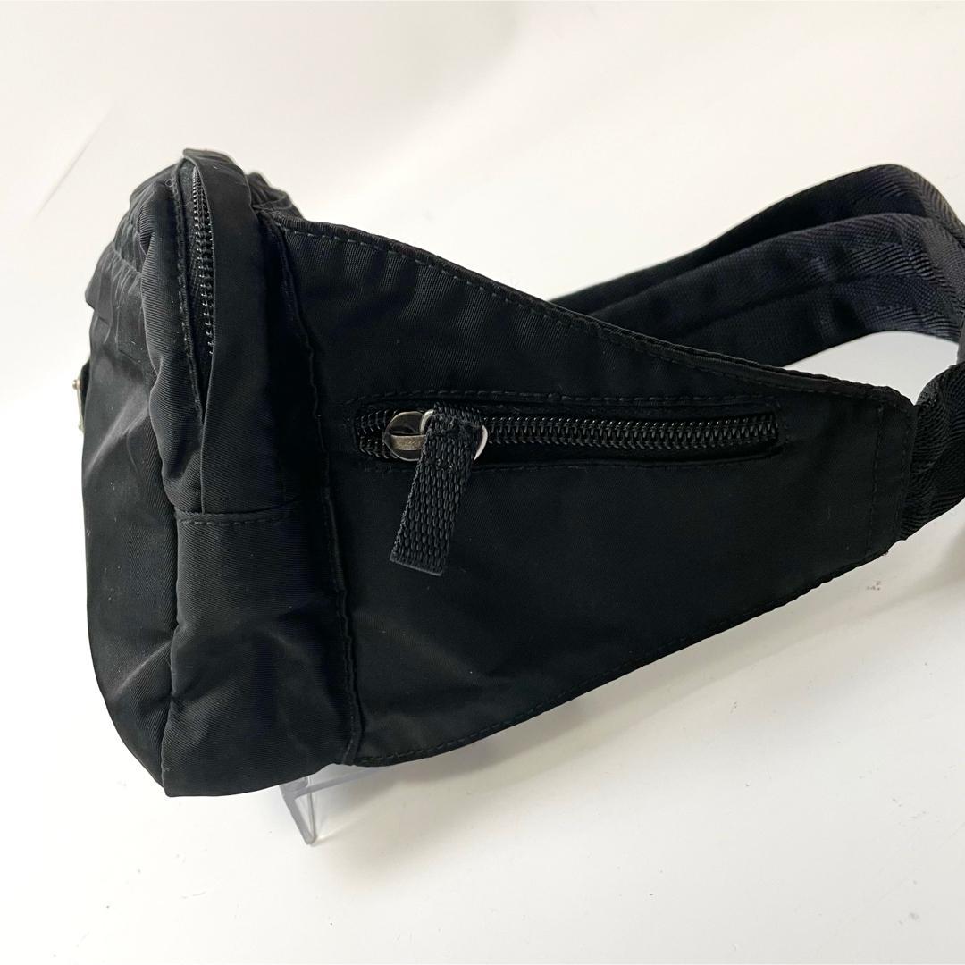 てらプラダ　三角ロゴ　ナイロン　ボディバッグ　ブラック