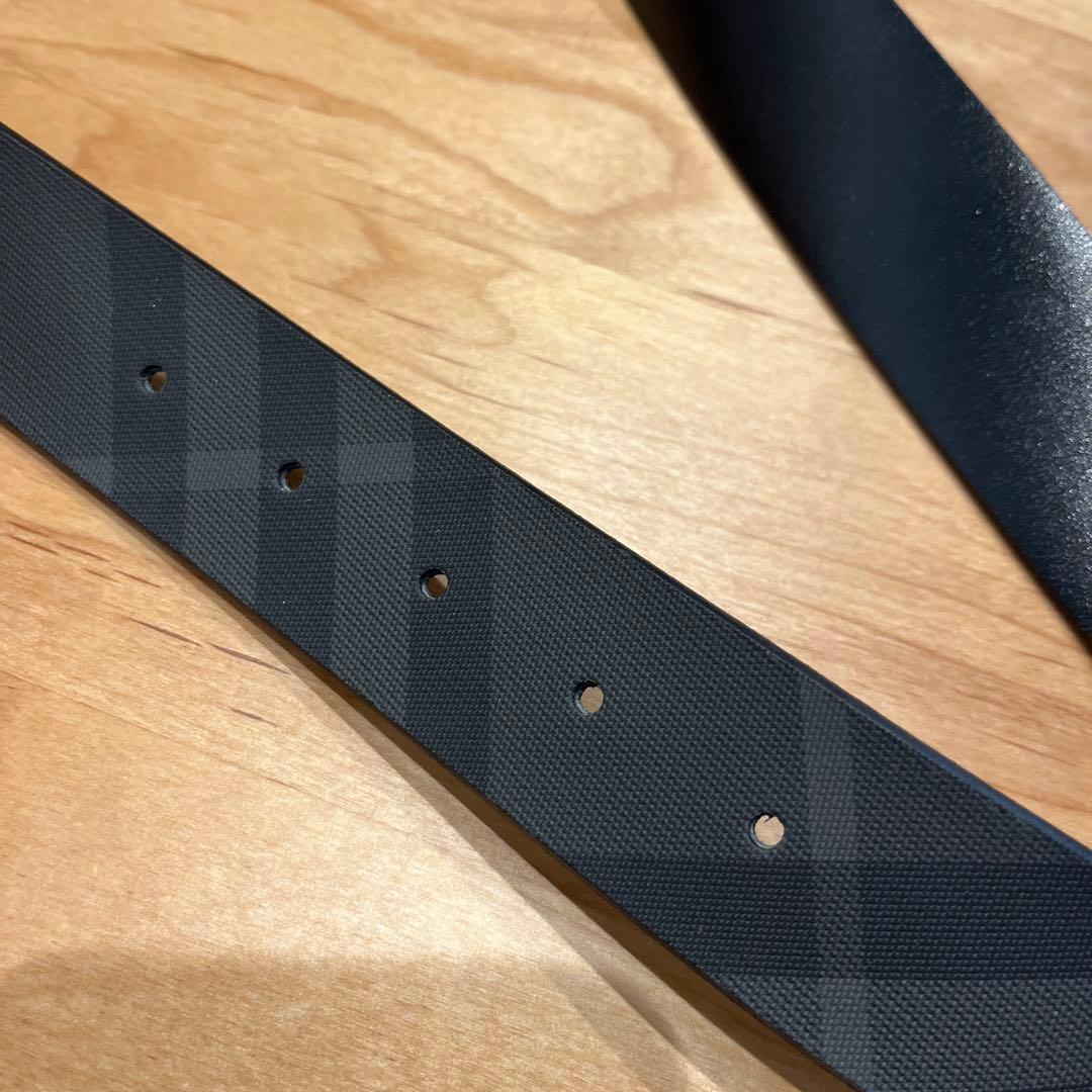 Burberry ブラック チェック柄 ベルト