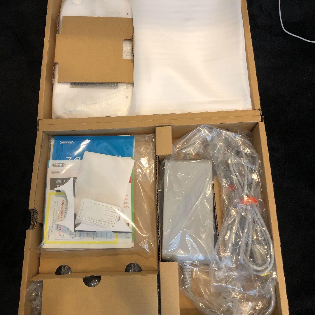 【中古美品】Nintendo Wii U WII U ベーシックセット+オマケ
