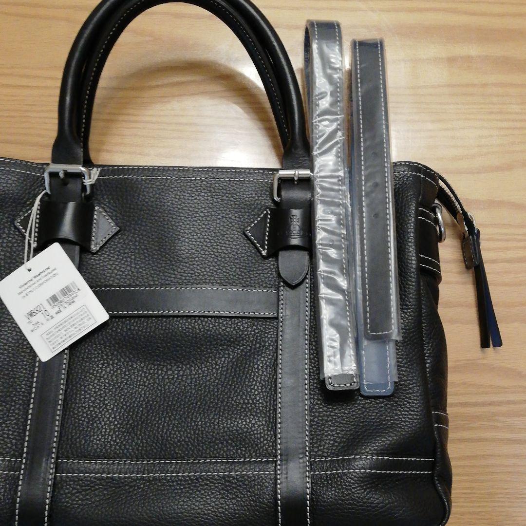 【新品】ヴィヴィアンウエストウッド　バッグ　黒色