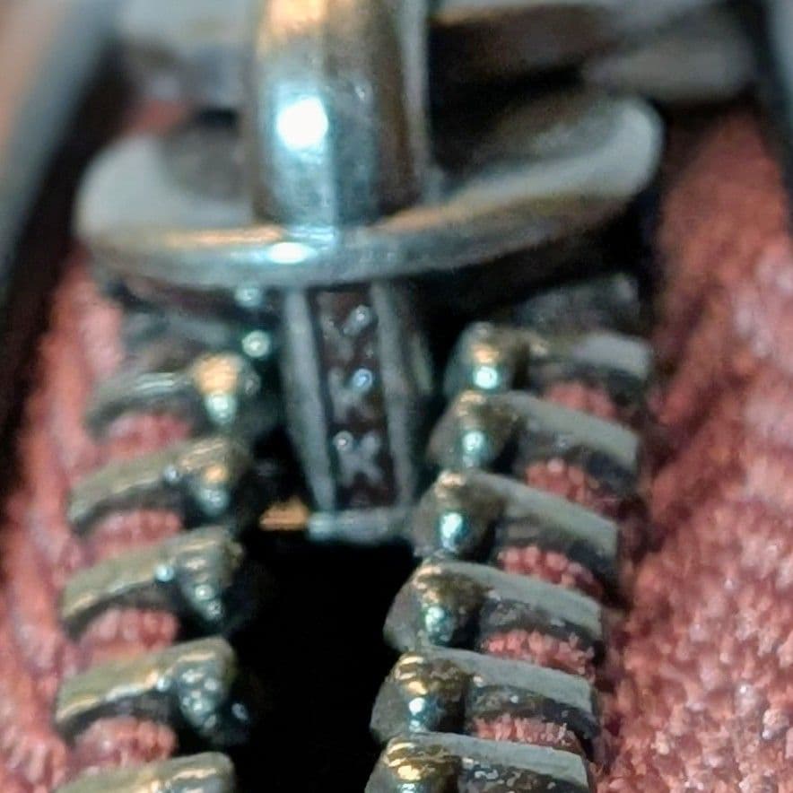 サリバン クロスボディ バッグ・シグネチャー キャンバス・スヌーピー プリント