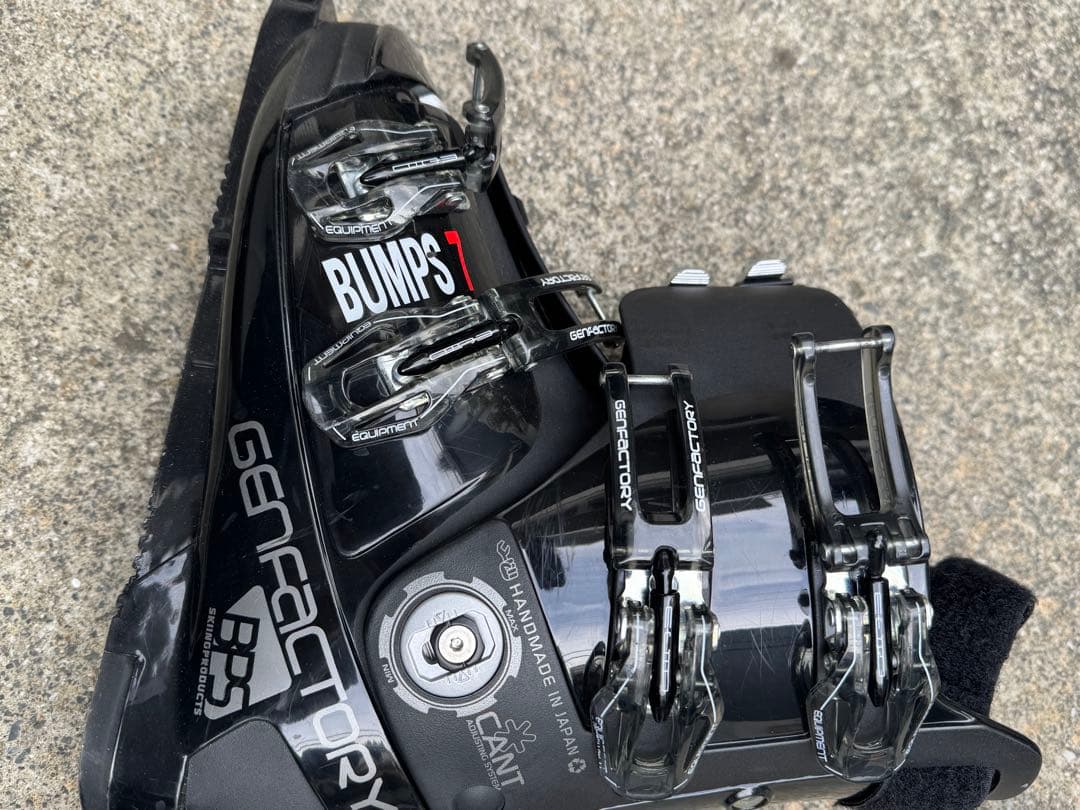 GEN Bumps7　インナー美品　　25.5cm(25cm)