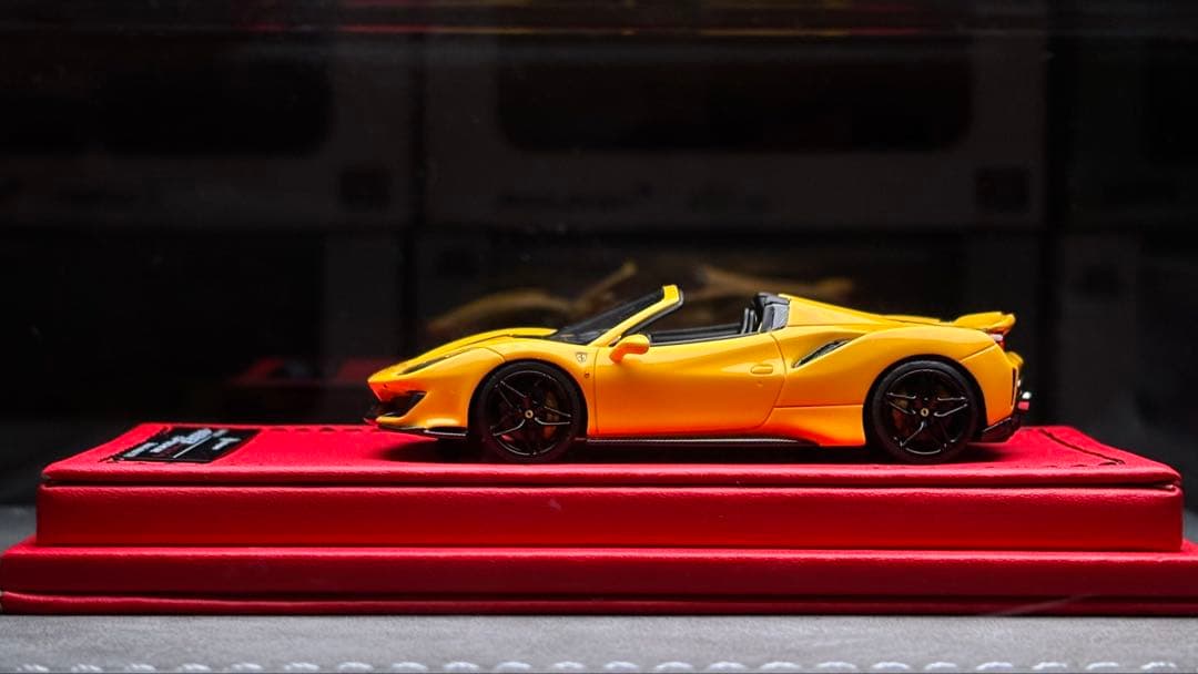 超希少　rotating wheel 1/64 フェラーリ488ピスタスパイダー