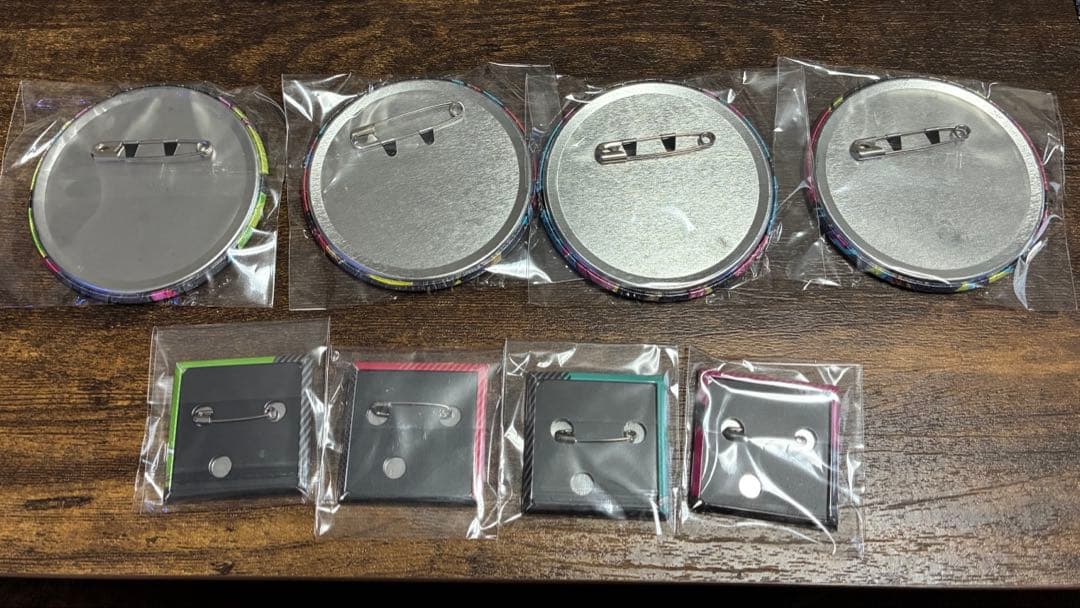 覆面系ノイズ　⭐︎ニノ　ユズ　ハルヨシ　クロ⭐︎ イノハリ　ドでか缶バッジ