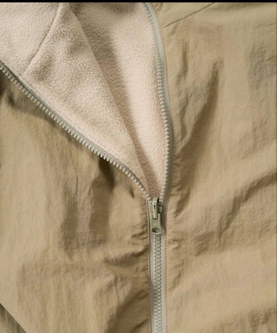 マウンテンパーカー 裏フリース　リバーシブル ブルゾン ブラック　フリーサイズ