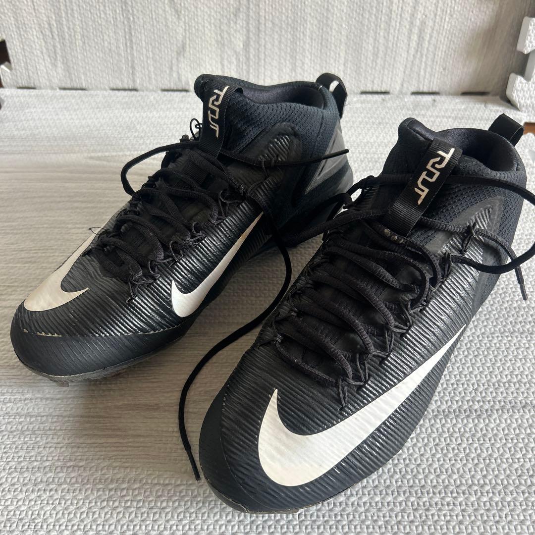 Nike 野球スパイク トラウト
