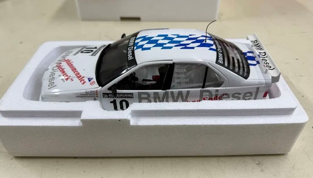 激レア！！ E36 320d 1:18 ミニカー