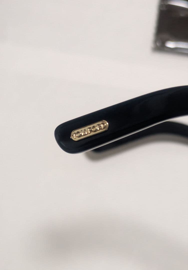 【新品】トムフォード サングラス FT0977D 01B 48サイズ 日本企画