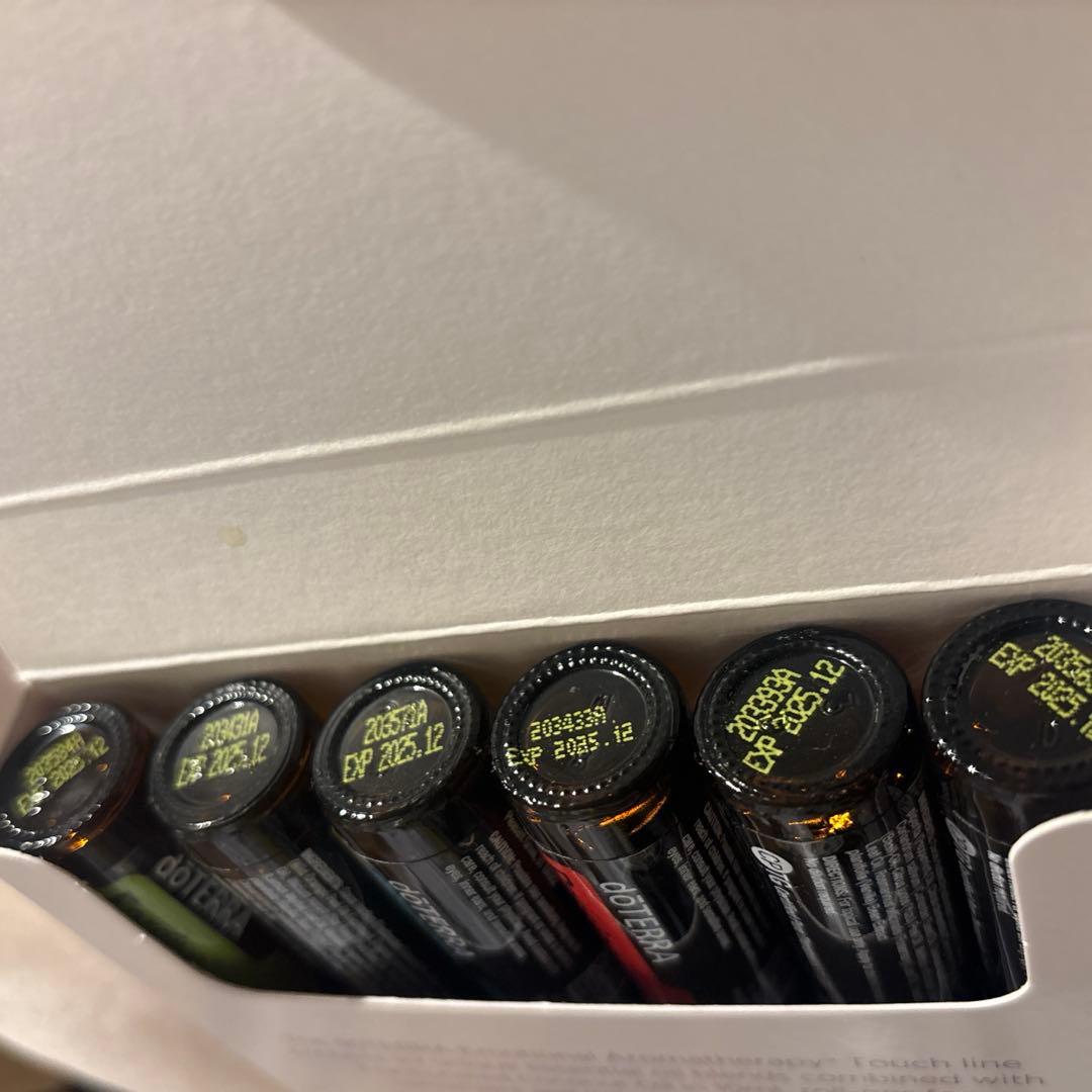 値下げ！ドテラ　感情オイル　エモーショナルタッチ　6本セット