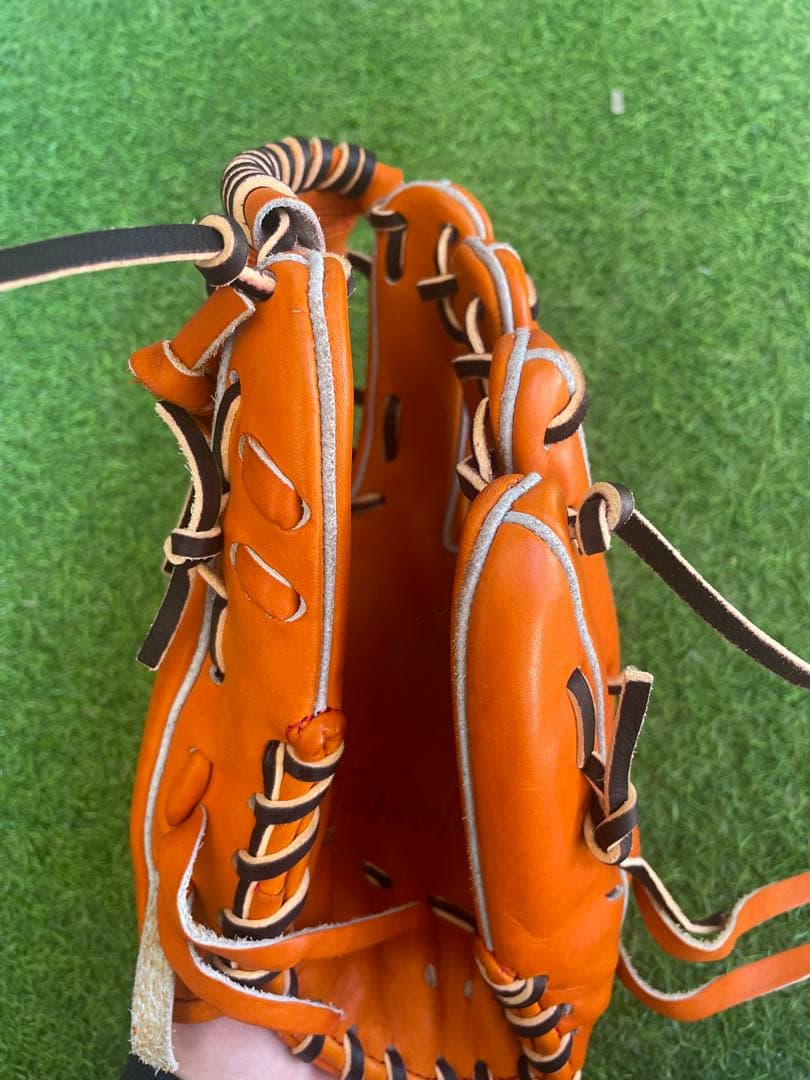 アトムズスクラッチ硬式内野手グラブ