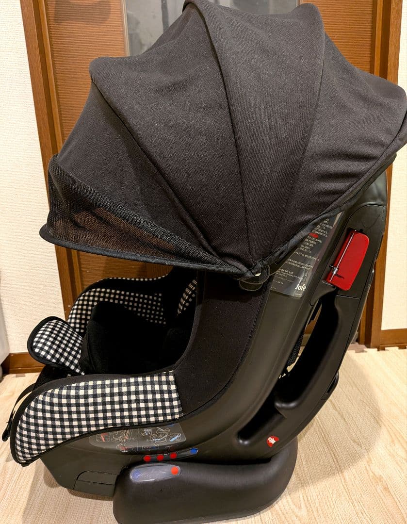 Joie 車用チャイルドシート ブラック　チェック柄