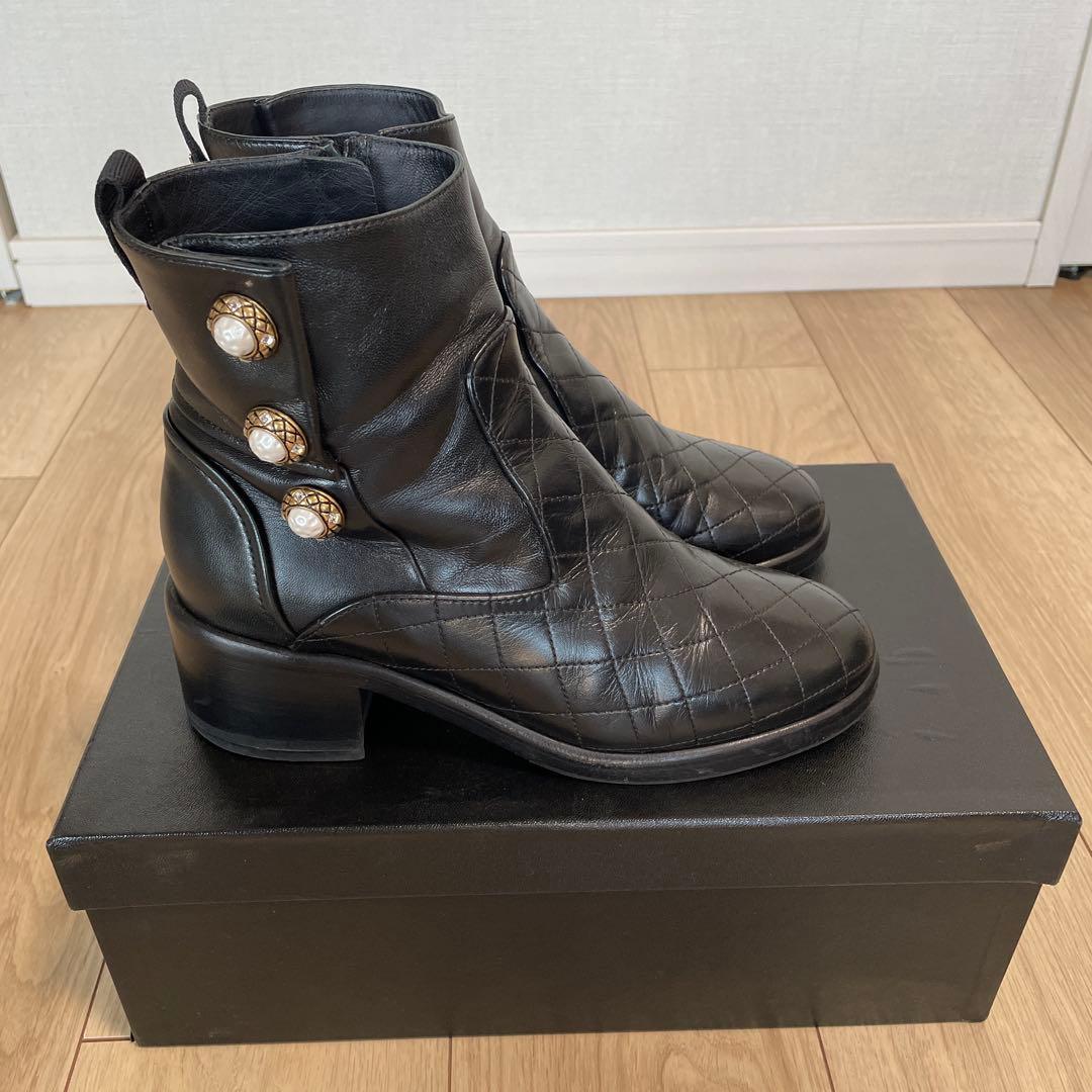 シャネル　黒　38 レザー