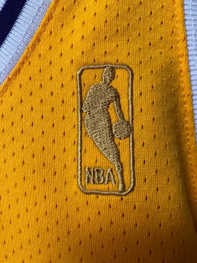 新品ロサンゼルス　レイカーズ　オーセンティック　ユニホーム