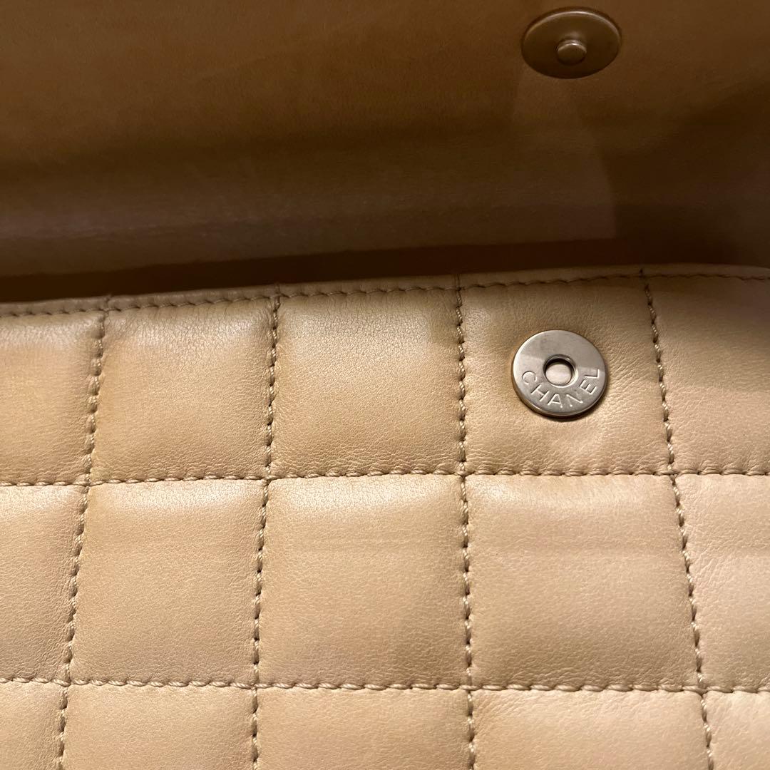 CHANELチョコバーミニバッグ