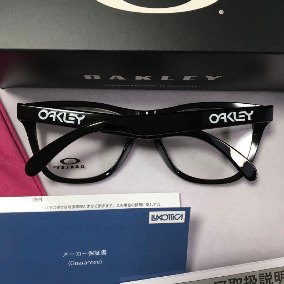 コンペ景品 OAKLEY フロッグスキン OX8137A-01 OX8137