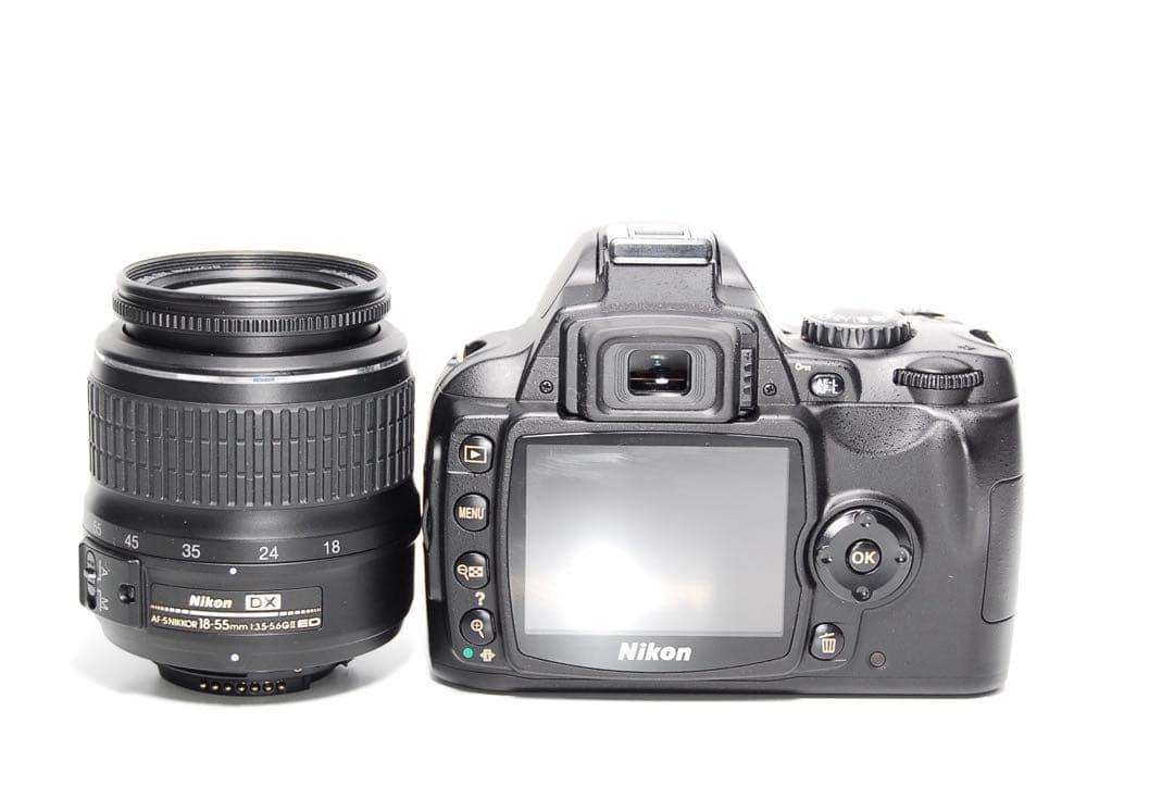 ☘️ショット数4797枚☘️Nikon D40 新品同様　初心者におすすめ！