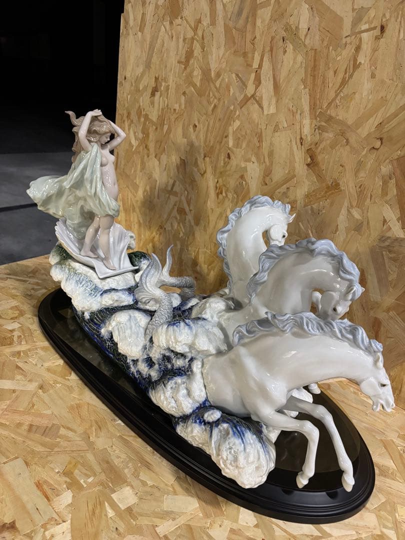 リヤドロ限定1000体ヴィーナスの誕生 The birth of venus