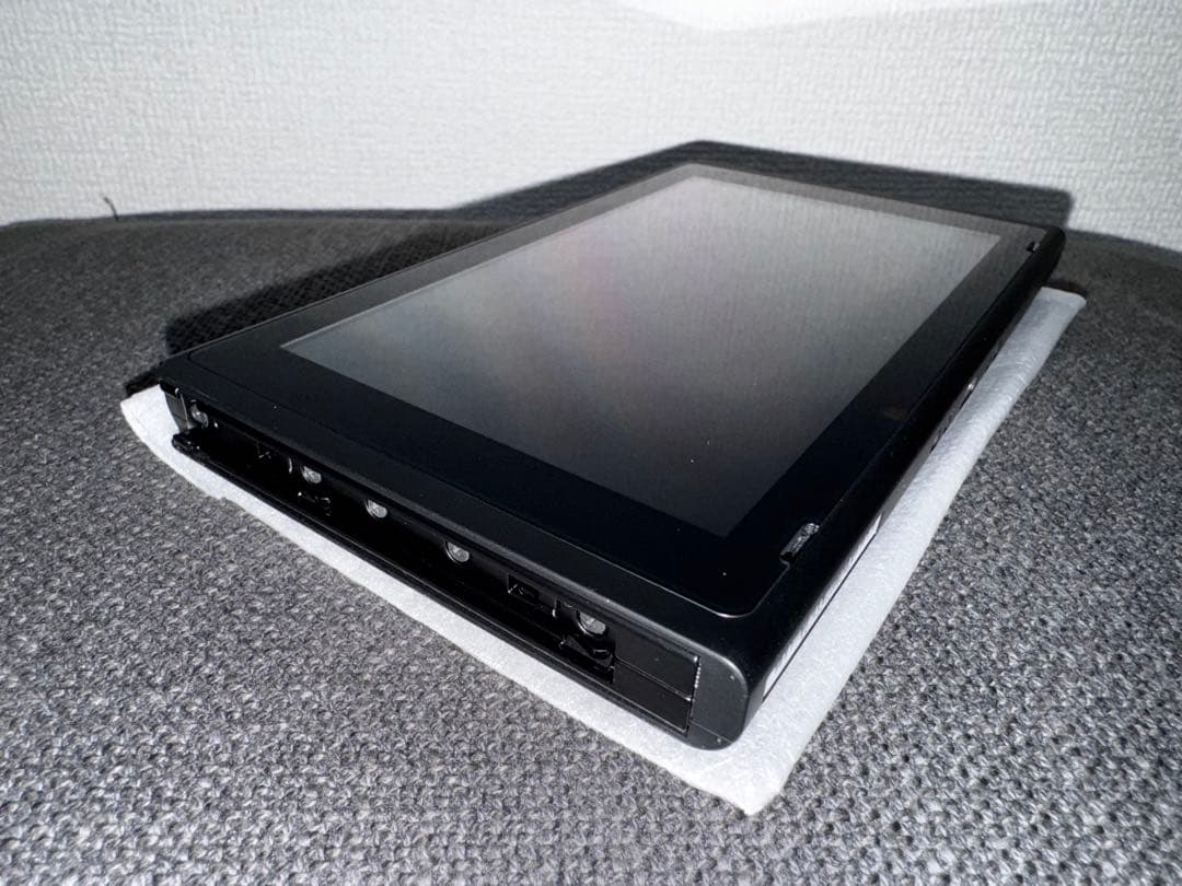 Nintendo Switch 本体 + Joy-Con