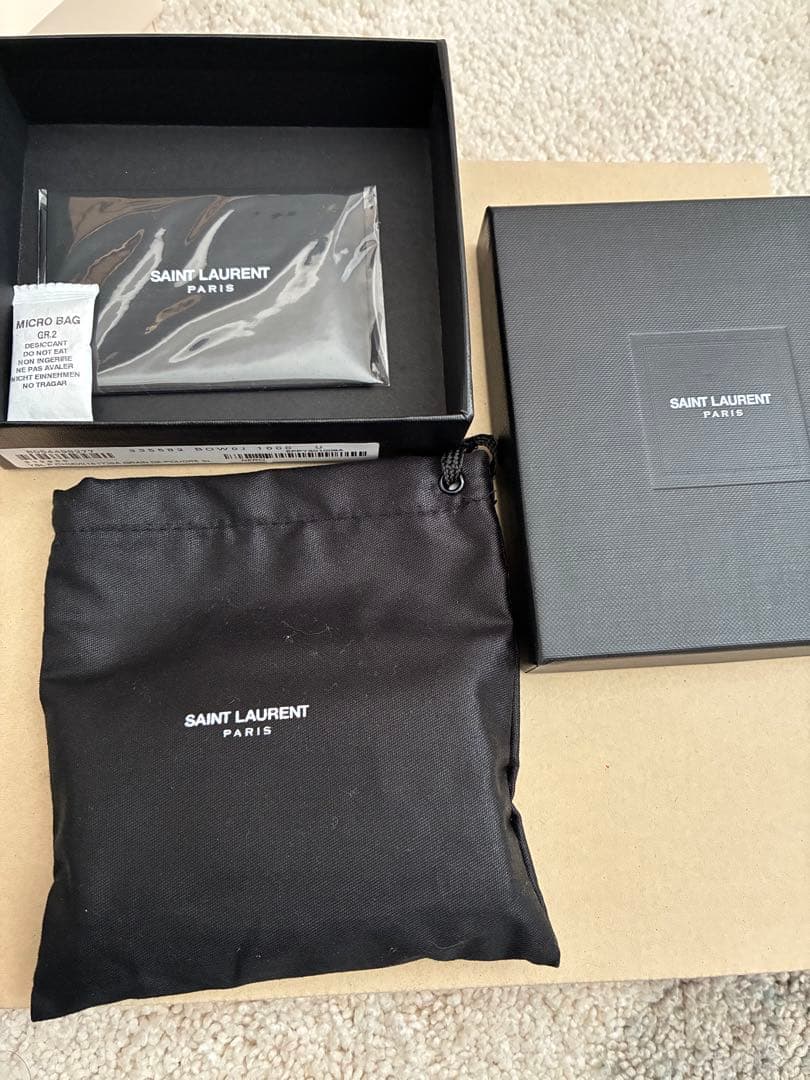 SAINT LAURENT Paris ブラックキーケース