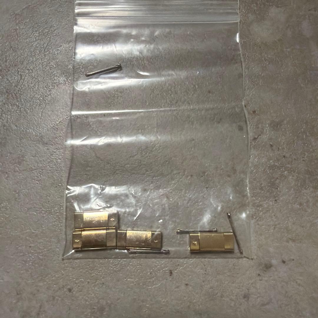 GUCCI ゴールド Gタイムレス 126.5 腕時計