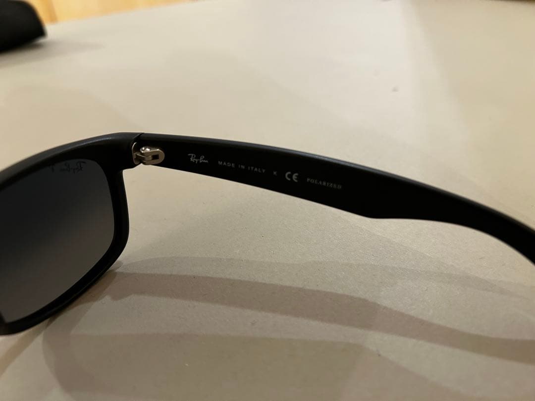 ray-ban 2132-F 偏光サングラス