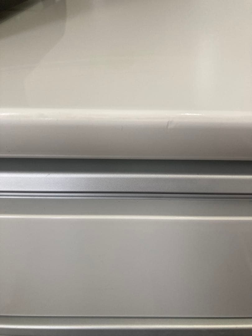 ニトリ　キッチンボード　上部ガラス扉付き