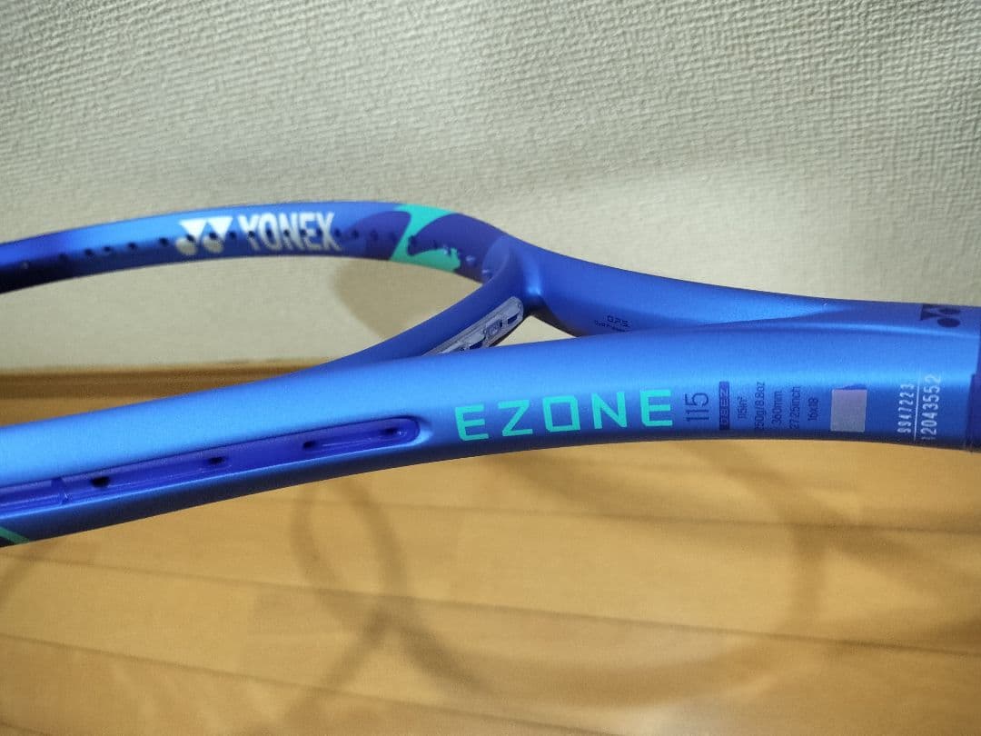 現行モデル　イーゾーン 115 YONEX　テニスラケット