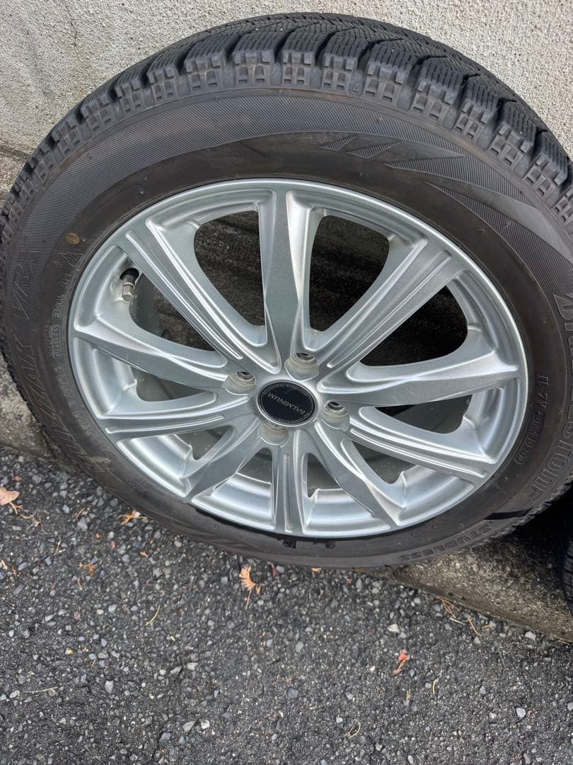 コンパクトカー‼️ブリヂストン‼️16インチ‼️スタッドレスタイヤ‼️2020年製バリ山