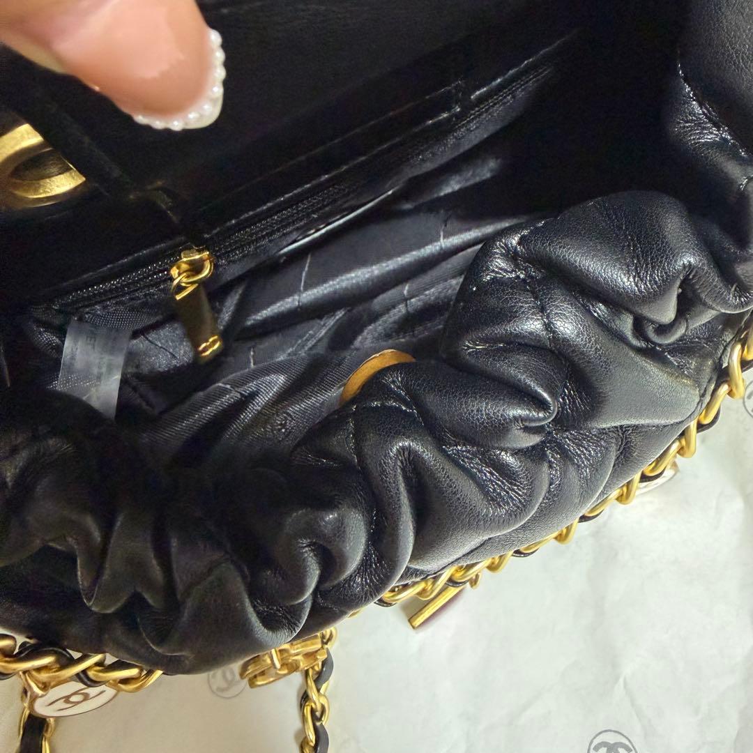 ち*ぃ様 Chanelノベルティ キルティング チャーム付き ショルダーバッグ