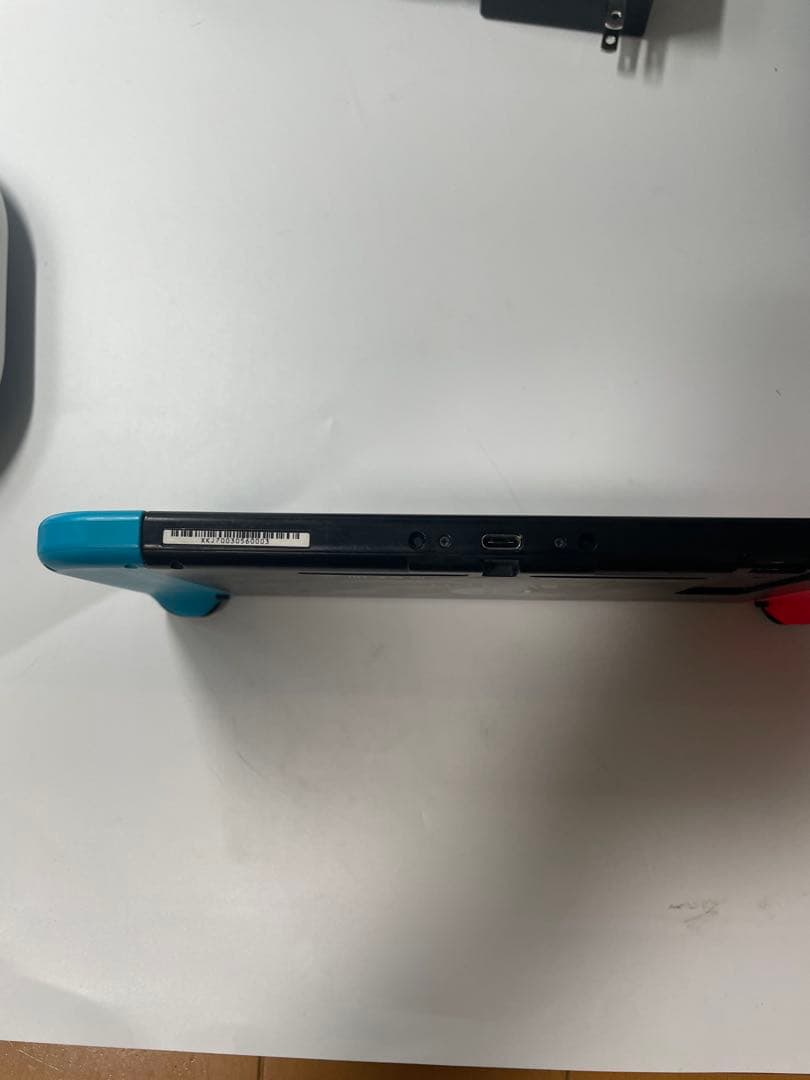 Nintendo Switch 本体 青赤 Joy-Con　画面割れあり