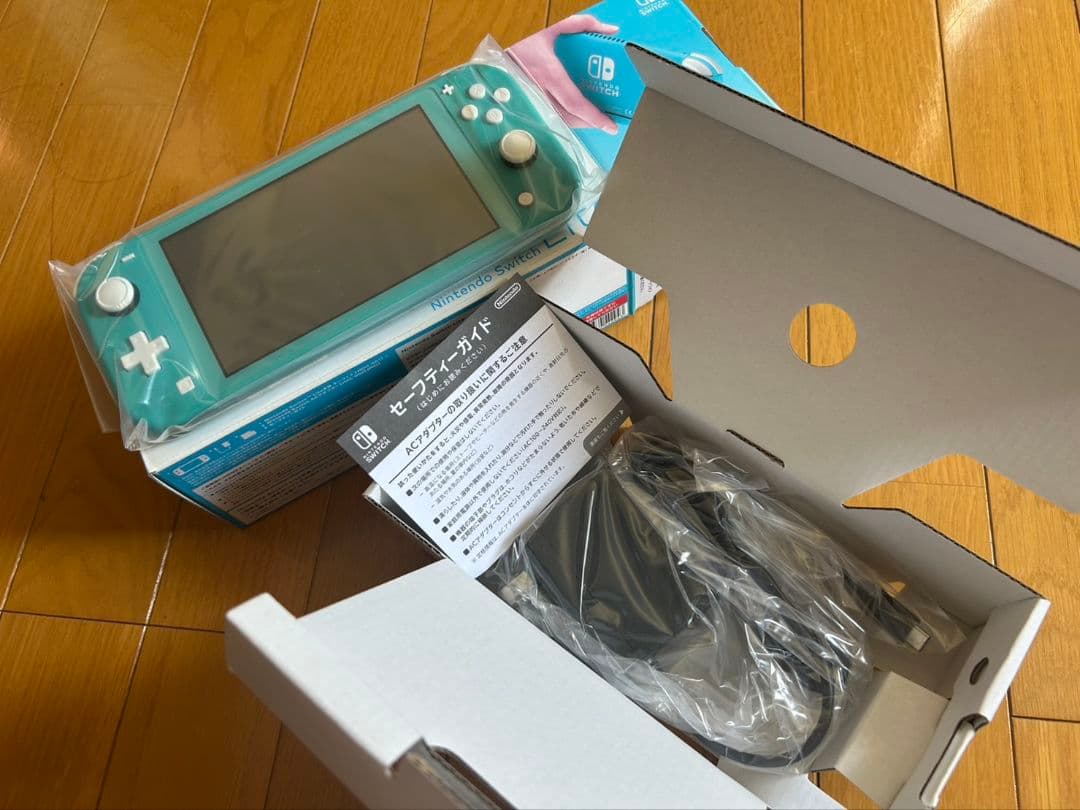 新品未使用　Nintendo Switch Lite ターコイズ 本体