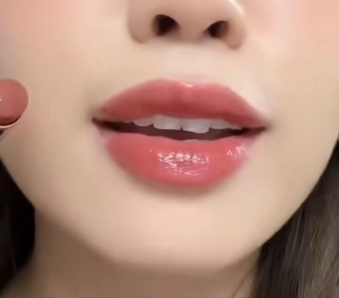 イブサンローランバレンタイン限定リップとハート型ポーチ