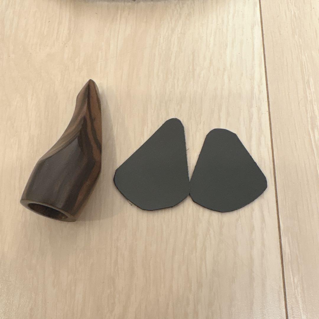 【送料込】 【美品】沖縄三線 人工皮張り 高級三線 【専用ケース付】