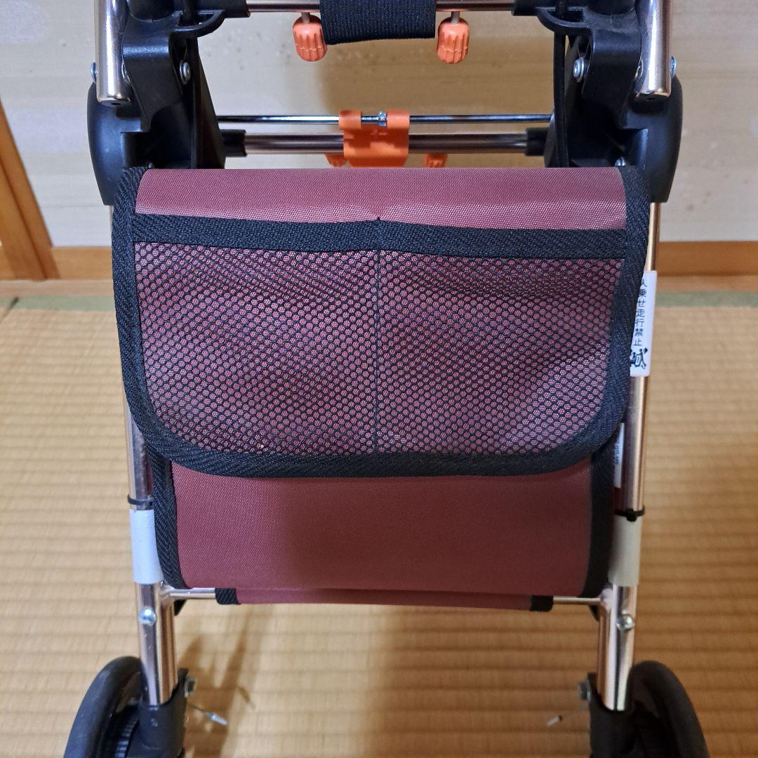 シルバーカー 赤